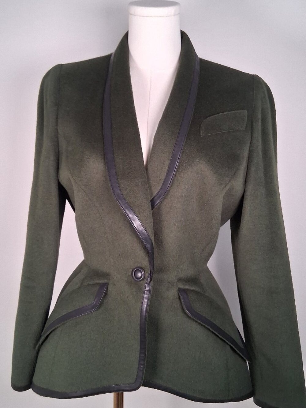 Archival Thierry Mugler Wasp Waist Wool & Leather Trim Jacket size 40 - US 8/10
